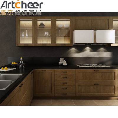 Armoire LED couleur personnalisée Armoire de cuisine maison de style italien avec design classique