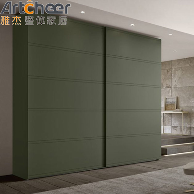 Organisez votre chambre avec style avec des portes miroirs coulissantes