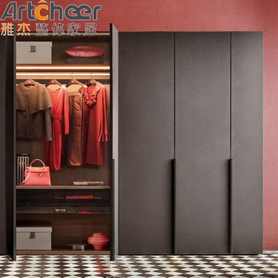 Améliorez le rangement de votre chambre avec Almari Meubles Armoire en bois